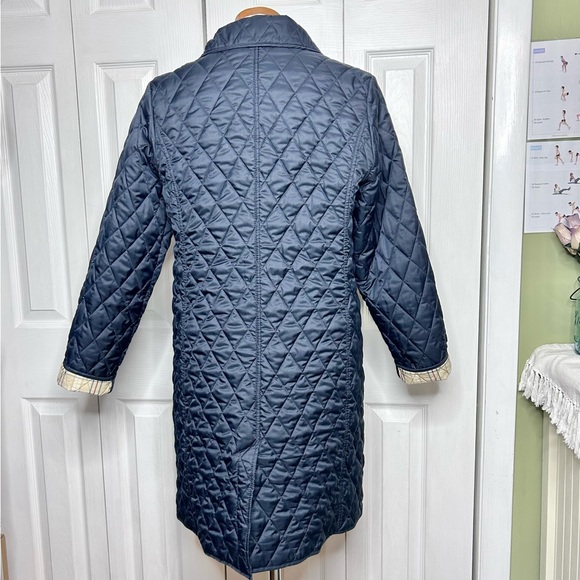 LLBean long black quilted/ insulated field jacket, plaid lining, item 276593 - Picture 4 of 5